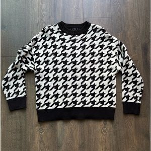 NWOT Mixed Threads Sweater